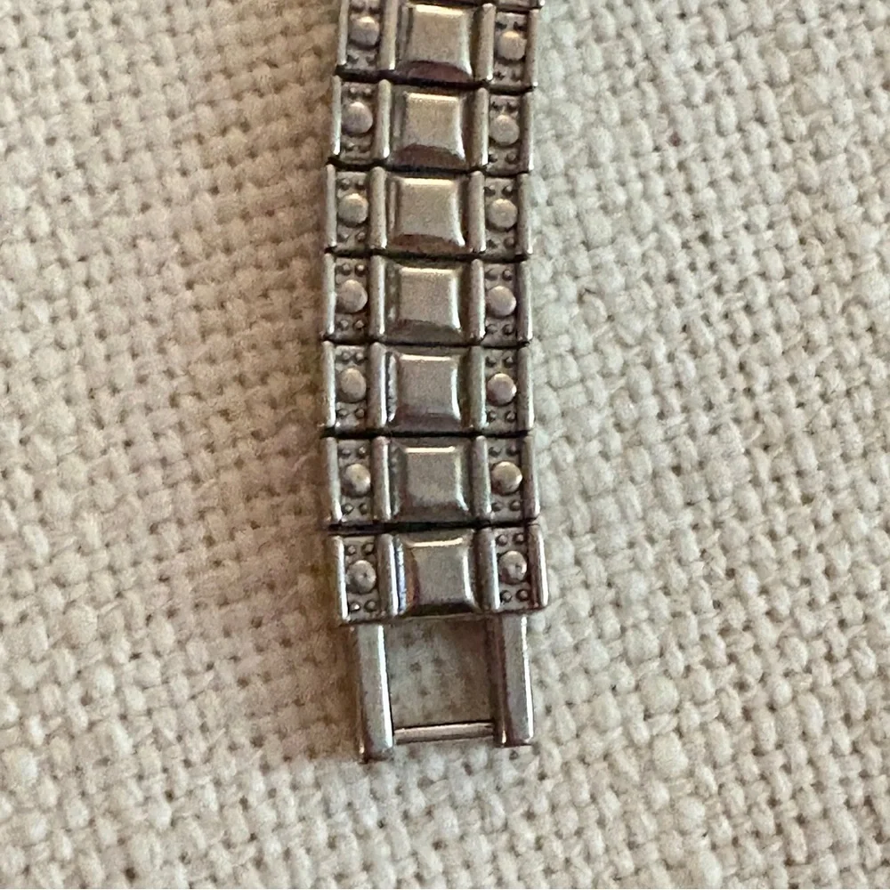 Vintage Vivani Ladies Art Deco Style Quartz Watch | Crystal Bezel | Japan Movt